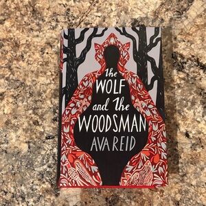 Illumicrate The Wolf and The Woodsman by Ava Reid